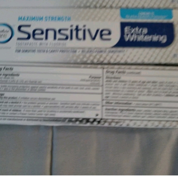 3 Pack of Sensitive Toothpaste- Maximum Strength- Extra Whitening 4oz. - Picture 2 of 2
